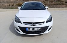 Opel Astra Sedan 1.6 Edition 115HP
