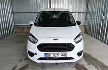 Ford Tourneo Courier 1.5 Tdci Deluxe 100HP
